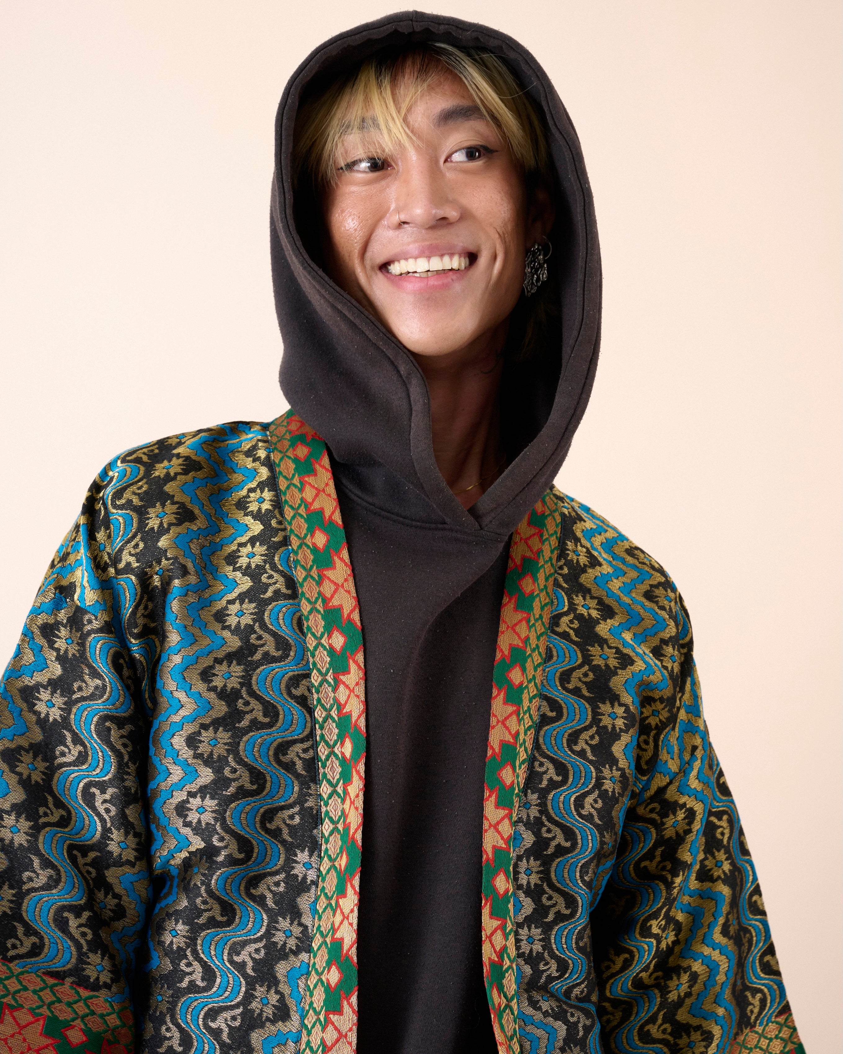 HITAM JACQUARD JACKET